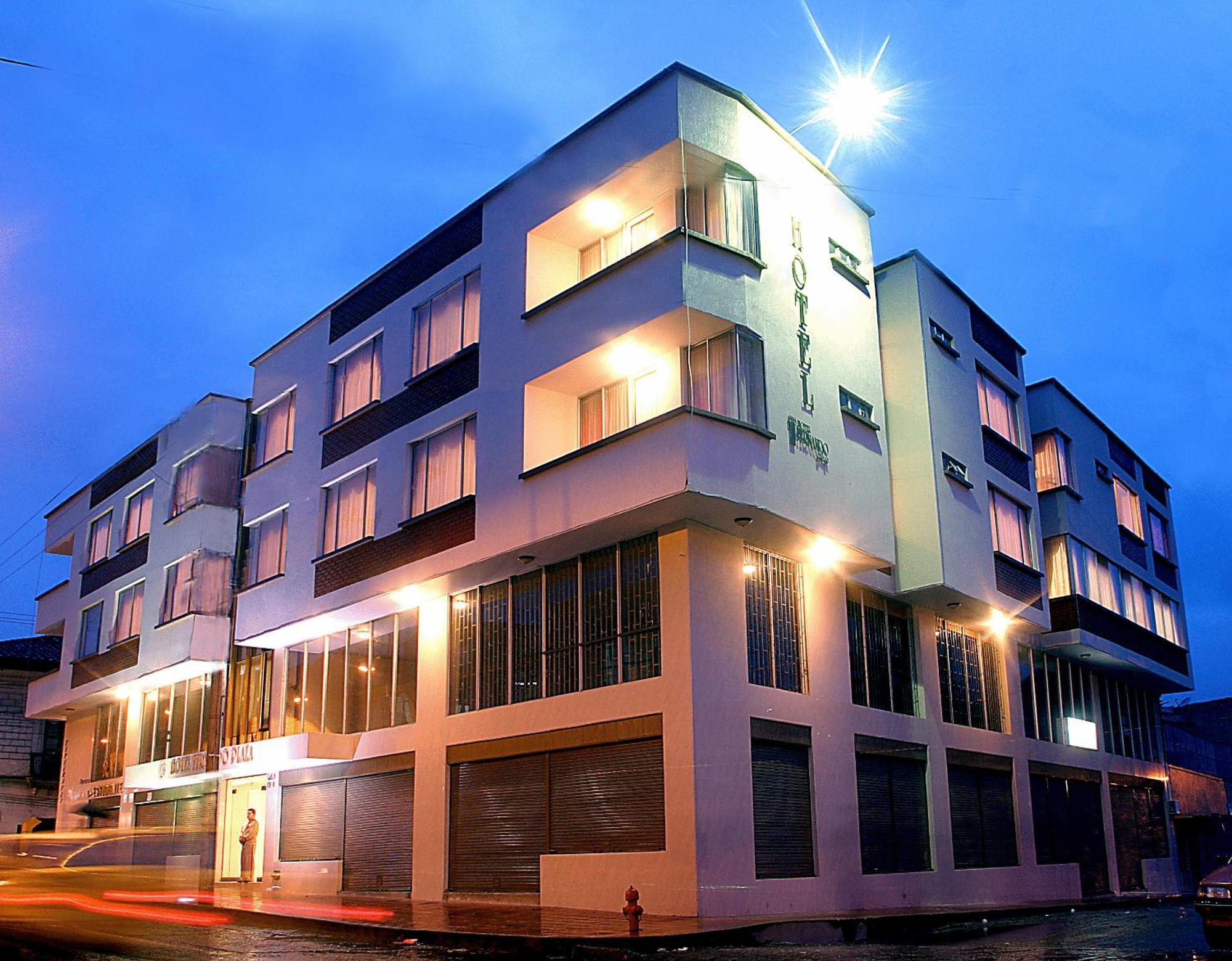 פאסטו Hotel Fernando Plaza מראה חיצוני תמונה